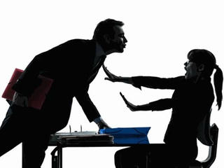 Quấy rối tình dục tại nơi làm việc: Sửa luật để bảo vệ cả nam và nữ