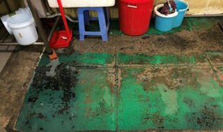 Phạt cơ sở cung cấp bánh mì chà bông khiến 55 trẻ ngộ độc