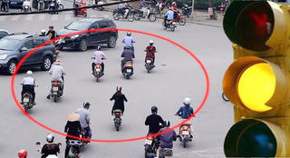 Sửa đổi quy chuẩn liên quan đến đèn vàng trong giao thông: Có giao “nhiệm vụ bất khả thi” cho người dân 