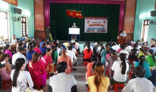Các địa phương sôi nổi hưởng ứng Ngày Pháp luật