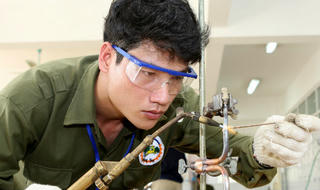  Doanh nghiệp phải công khai việc đóng bảo hiểm, giải quyết khiếu nại, tố cáo
