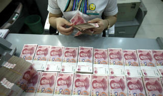 “Mượn” ngân hàng hàng triệu nhân dân tệ chỉ vì… “nghiện” chơi xổ số