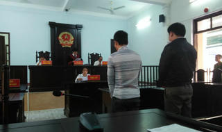 Thảm kịch đám tang chồng đám tang do xe khách lao 'tốc độ tử thần'