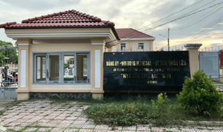 Bí thư thị trấn bị khai trừ Đảng vì đi nước ngoài 'quên' báo cáo