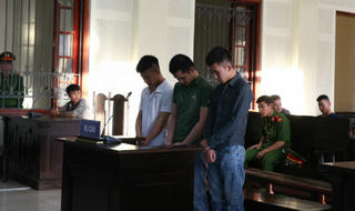 Phiên xử nhóm học sinh nổ súng “giải quyết mâu thuẫn”