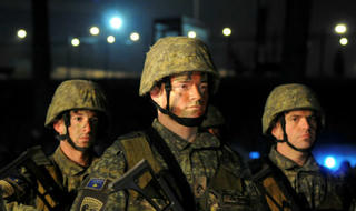 Chính quyền ở Kosovo thành lập quân đội riêng: Thâm ý sâu xa nào của Mỹ, EU và NATO?