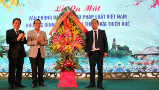 Ra mắt Văn phòng Báo PLVN khu vực Bình Trị Thiên: 'Tờ báo đã hiến nhiều kế hay'