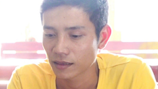 Bé gái chơi trốn tìm bị dâm ô trong hẻm