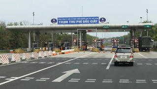 Kiểm tra đột xuất hoạt động trạm thu phí Dầu Giây