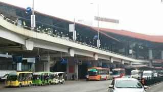 Sẽ không thu phí ôtô vào sân bay đón trả khách 