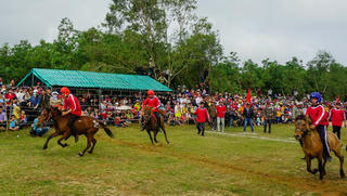 Bí mật phía sau những “chiến mã” trên “chảo lửa” Thì Thùng