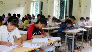 Gian lận thi cử Hà Giang, Sơn La, Hòa Bình: Phụ huynh tự “đổ mực” vào đời con