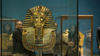 Triển lãm tái hiện lịch sử cuộc đời hoàng đế Tutankhamun
