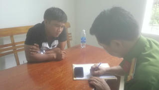 Đâm chết bạn em gái, nam thanh niên ngồi chờ công an đến bắt