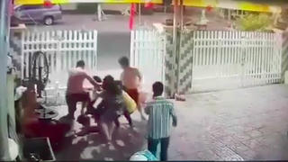 Khởi tố hai anh em chiến sĩ công an đánh người
