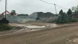 Tiếp vụ bãi tập kết vật liệu xây dựng ở xã An Thượng, huyện Hoài Đức:  Vì sao vi phạm chưa được xử lý?