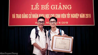 Phụ huynh hãy ngưng... “làm quá”!