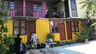 Thấy gì từ việc người trẻ làm giàu bằng homestay giá rẻ?