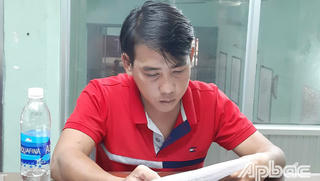 Nam thanh niên sát hại hàng xóm trước cổng nhà