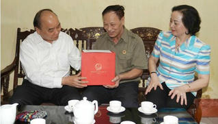 Lãnh đạo Đảng, Nhà nước tri ân các anh hùng liệt sĩ