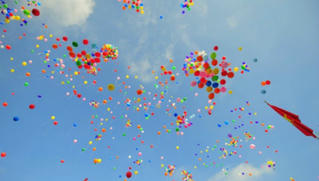 Từ lá thư của cô học sinh lớp 6, nhiều trường cam kết không thả bóng bay trong lễ khai giảng