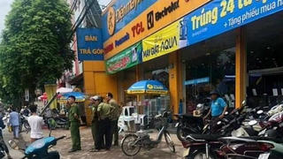 Nhân viên bảo vệ cửa hàng Điện máy xanh bị chém liên tiếp