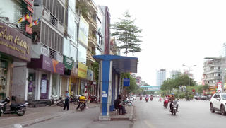 Ngán ngẩm với nhà chờ  xe buýt