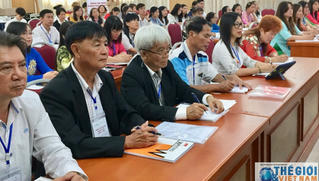Duy trì, phát huy bản sắc dân tộc trong cộng đồng người Việt Nam ở nước ngoài