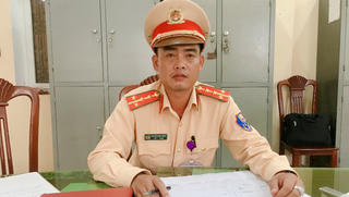 Đại tá quân đội về hưu viết thư cảm ơn CSGT 