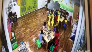 Vụ cô phạt nhốt bé mầm non vào tủ: Học phí đắt 'mua' nỗi sợ cho con?