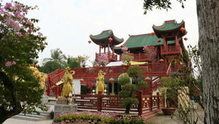 2 ngôi chùa lạ trên đất An Giang