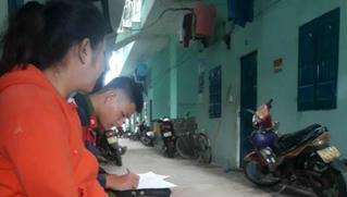 Vợ ngất lịm khi phát hiện chồng treo cổ trong nhà