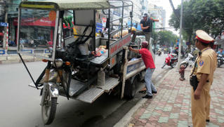 Hà Nội cho ý kiến về quy định quản lý sử dụng xe thô sơ, xe gắn máy