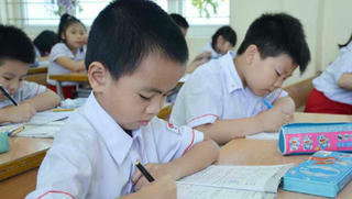 Học sinh tiểu học TP HCM chỉ dùng tối đa 3 quyển vở