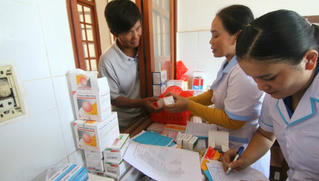 Yêu cầu cung ứng đủ thuốc phòng chống bệnh sốt xuất huyết