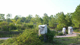 Công viên điêu khắc quốc tế bị “lãng quên”