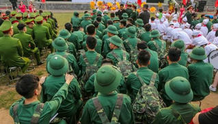 Khởi tố ba bị can 'chạy' hoãn nghĩa vụ quân sự ở Đắk Nông
