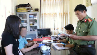 Tung tin thất thiệt về 'vi khuẩn ăn thịt người', cô gái bị phạt 12,5 triệu đồng