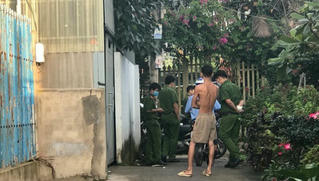 Người đàn ông tử vong nghi do trúng đạn khi đến nhà bạn chơi
