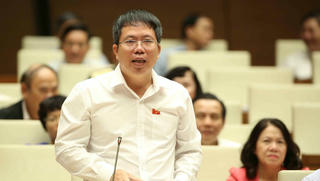 Có nên truất lương hưu vĩnh viễn cán bộ vi phạm đã nghỉ hưu?