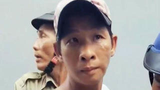 Lời khai của gã cha dượng hờ nghi dí tàn thuốc vào bé 6 tuổi