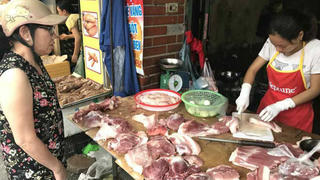 200 ngàn/kg thịt lợn, chưa bao giờ như cái Tết này