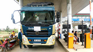 Trạm BOT bị phản đối ngay ngày đầu thu phí