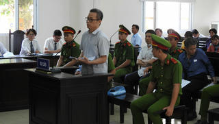 Ủy ban Kiểm tra Trung ương 'vào cuộc' vụ cựu Bí thư Bến Cát