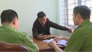 Gã lang thang giả danh công an đoạt tiền người nghiện ma túy