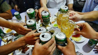 Người lớn phải nêu gương