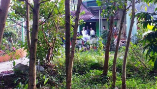 Vợ tử vong trên giường, chồng chết trong tư thế treo cổ