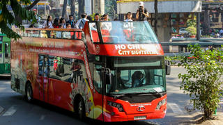 TP HCM khai trương buýt mui trần