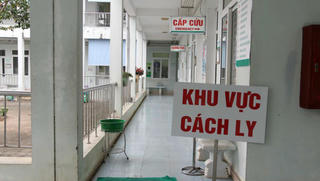 Quản lý người trong khu cách ly: Làm gì để bác sỹ yên tâm cứu người?
