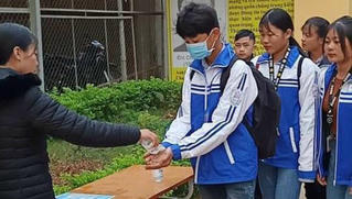 Sau ngày đầu trở lại trường, Sơn La lại quyết cho học sinh nghỉ đến hết 17/3